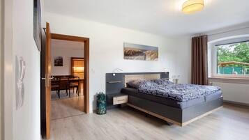 1 chambre, fer et planche Ă repasser, Wi-Fi gratuit, draps fournis