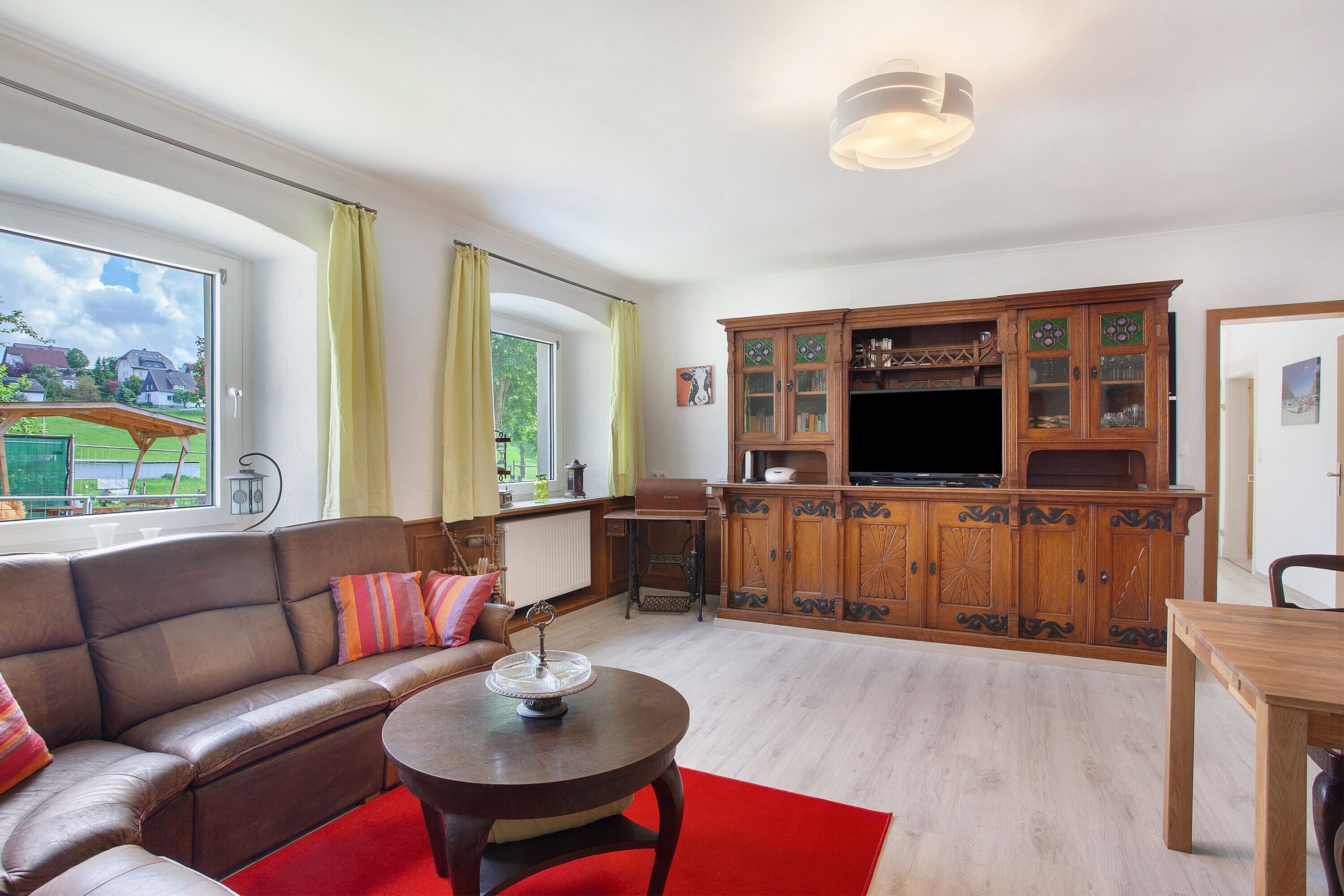 TV, DVD player, table tennis, stereo