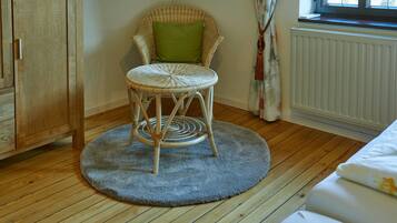 TV, lareira, mesa de pingue-pongue, aparelho de som