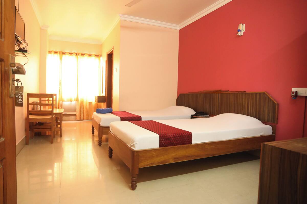 Standard Double Room | WiFi (free), bed sheets