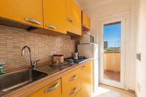 Private kitchen - Monte Majore House 70B (Olbia)