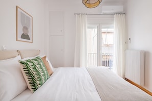 2 bedrooms, desk, iron/ironing board, free WiFi