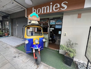 Unclassified image, 2 of 47, button - Homies Ratchada Hotel (Bangkok)