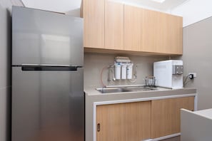 Shared kitchen facilities - Homies Ratchada Hotel (Bangkok)