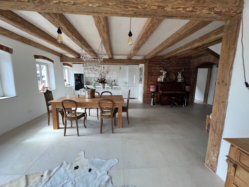 Landhaus für bis zu Vier Personen, 50 Mbits Wlan, 22 KW Wallbox, Hundefreundlich