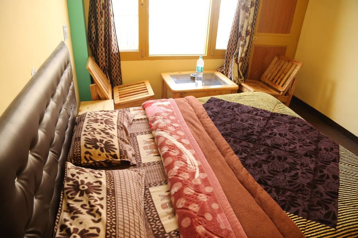 Standard Double Room | Hypo-allergenic bedding available, soundproofing, WiFi (free)