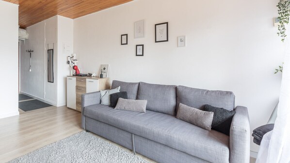 TV - Nice studio 4 pers near the slopes (Orcières)