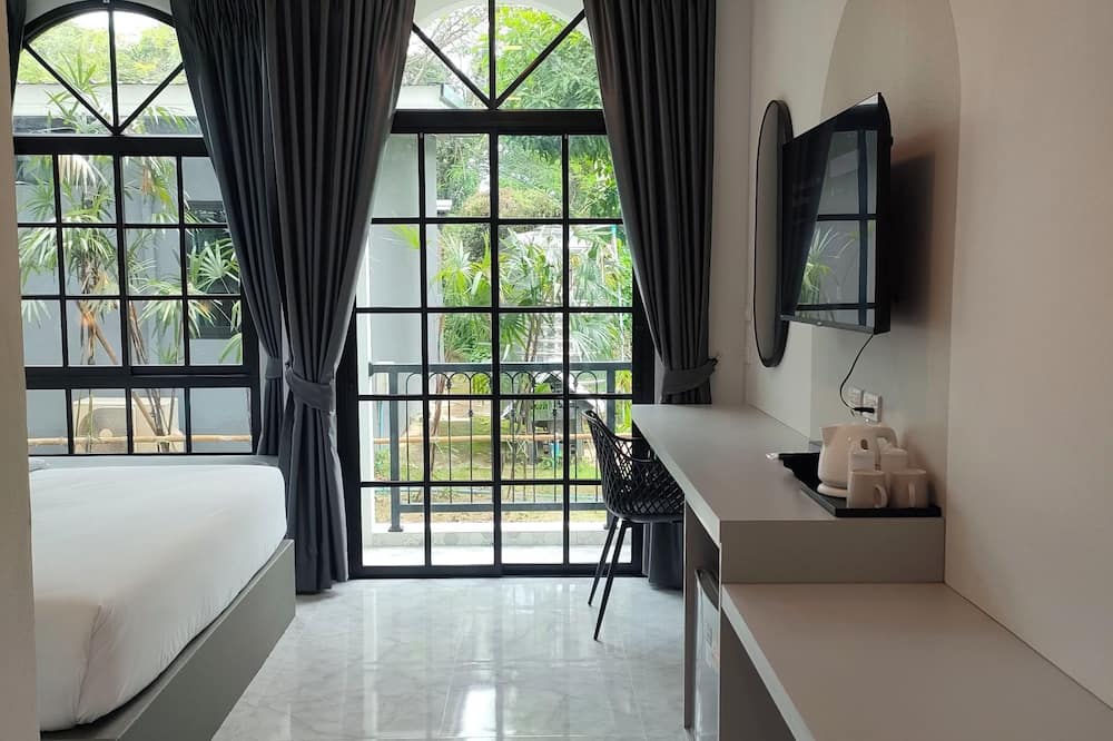 The target residence & resort