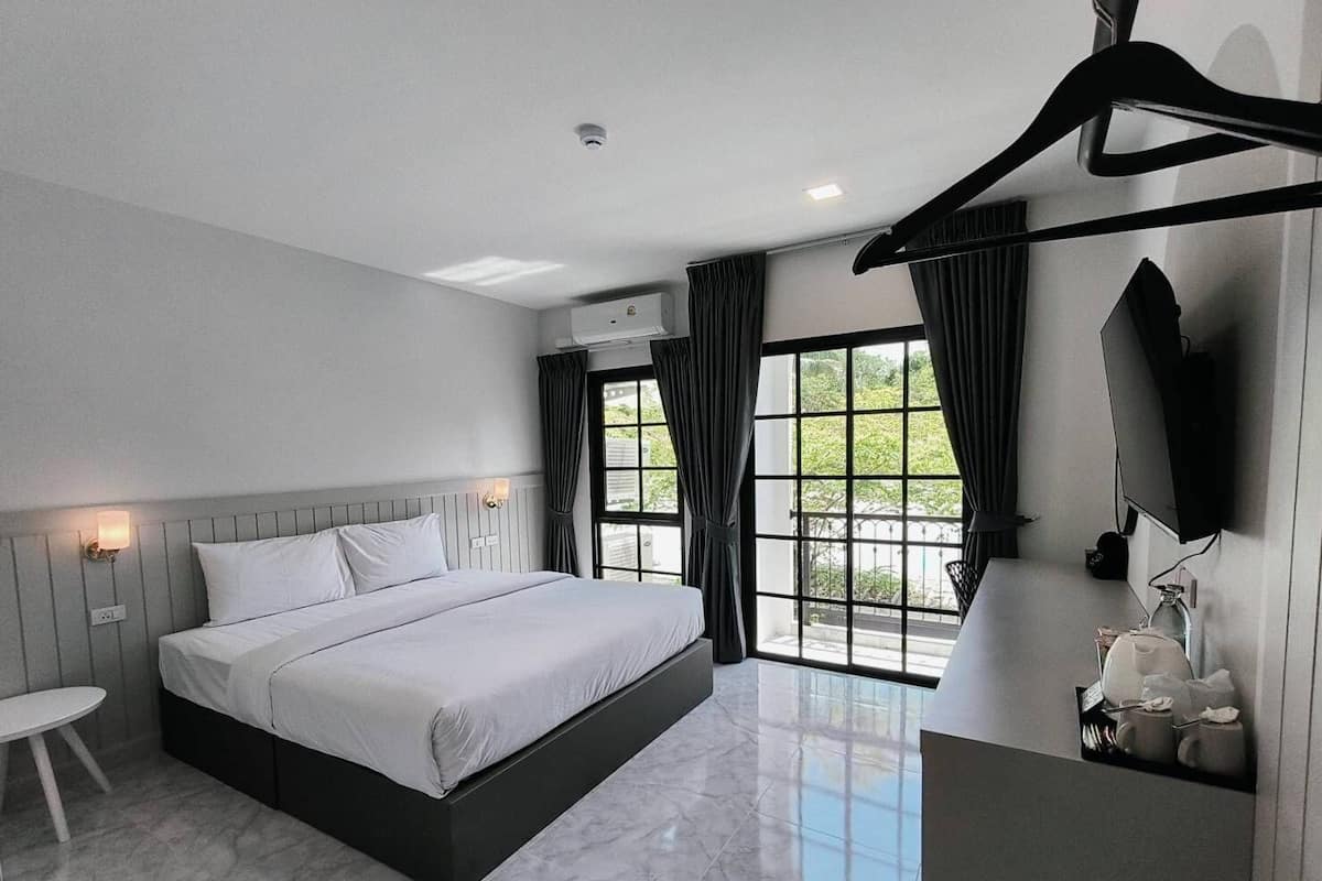 标准房 | 迷你吧、办公桌、笔记本电脑工作区、免费 WiFi