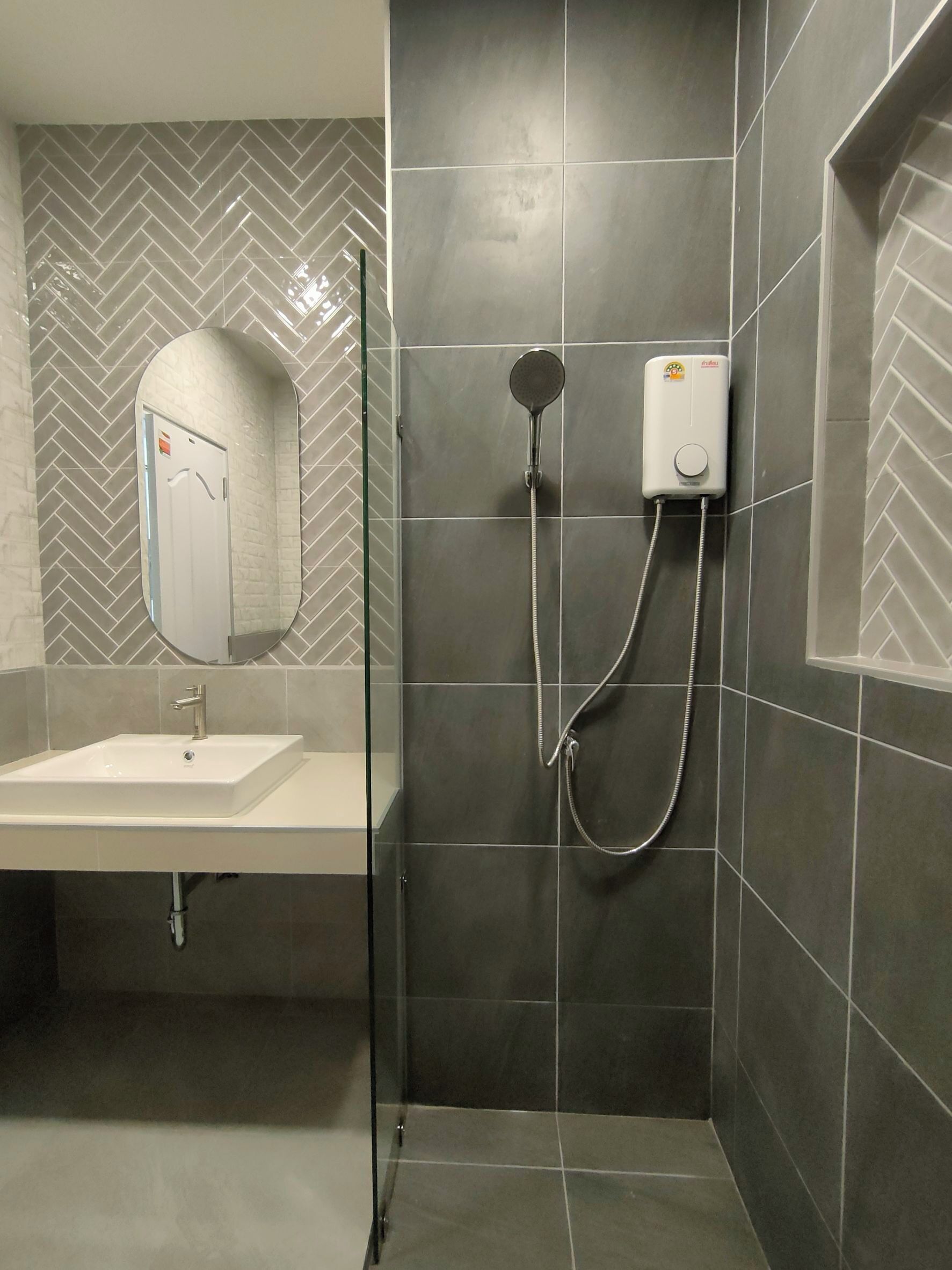 Deluxe Room | Bathroom