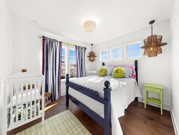 4 habitaciones, tabla de planchar con plancha y wifi gratis 