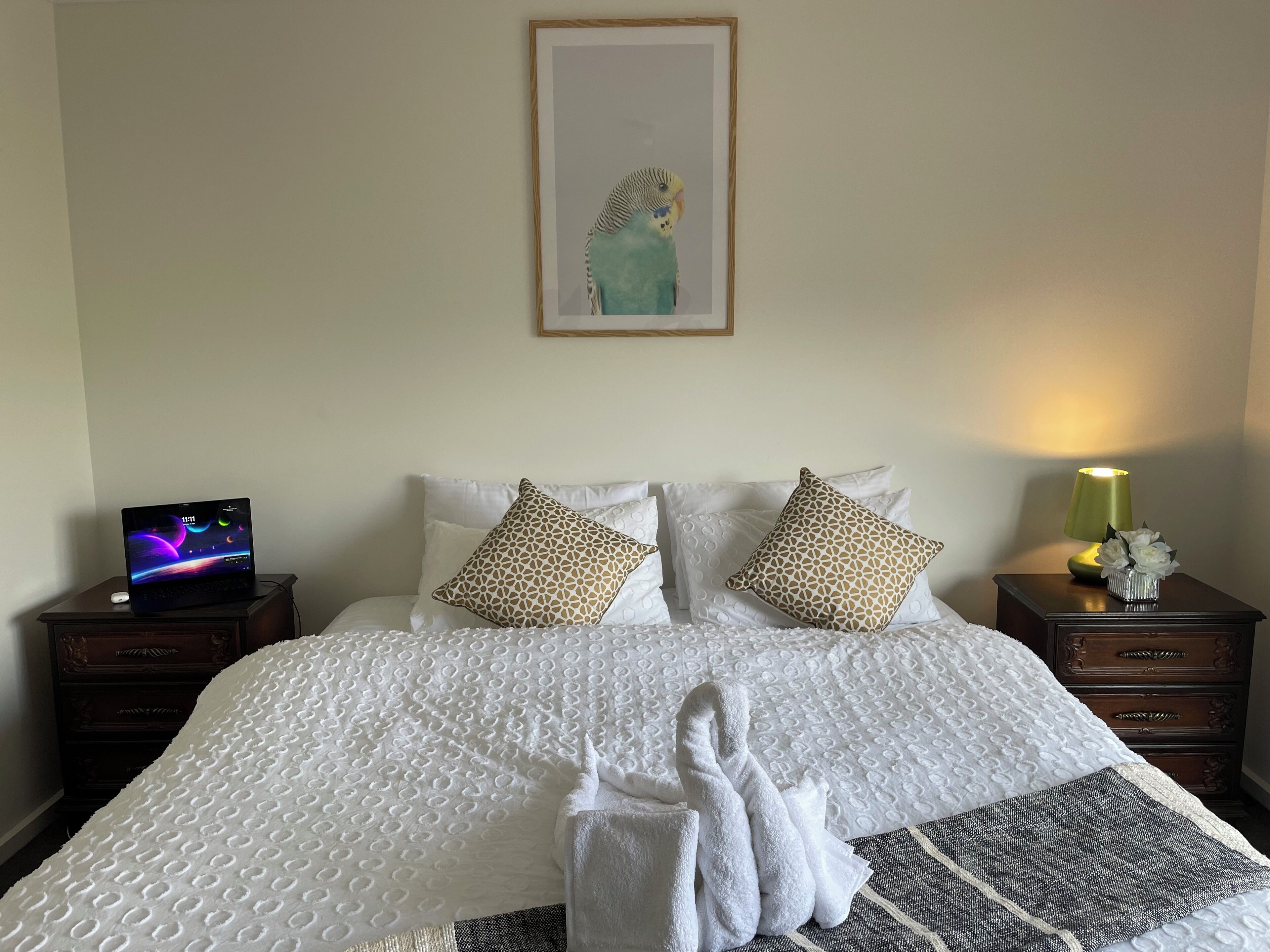 5 bedrooms, desk, iron/ironing board, free WiFi