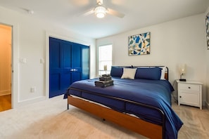 3 habitaciones, tabla de planchar con plancha, wifi y ropa de cama 