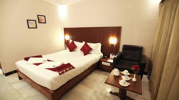 Deluxe Room | 1 bedroom, free WiFi, bed sheets