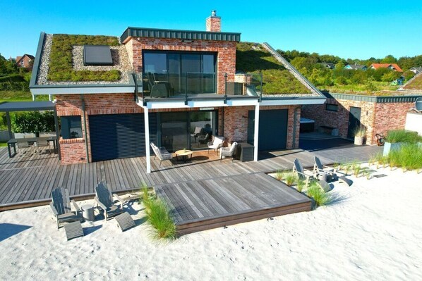 Outdoor dining - My holiday home Zanzibar (Hohwacht)