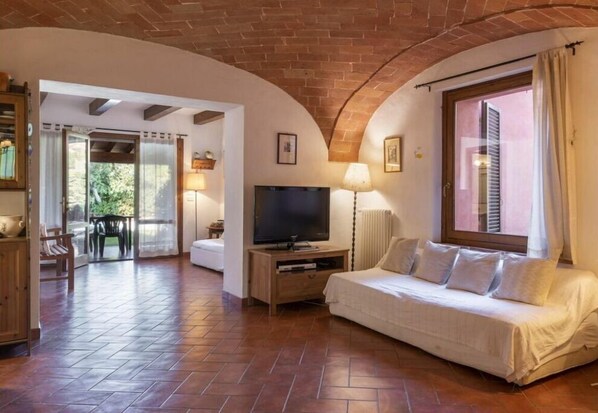 6 bedrooms, free WiFi