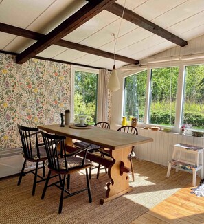 Dining - Peace and quiet in idyllic original cottage (Gørlev)