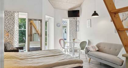Lovely apartment right in the center of Marielyst