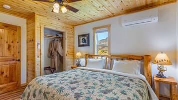 5 Schlafzimmer, Schreibtisch, Bügeleisen/Bügelbrett, WLAN