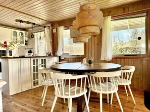 Dining - Experience real summer idyll at Drageholmen 3 (Græsted)