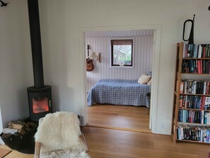 3 bedrooms, iron/ironing board, free WiFi - Lovely cottage with shelter and nature (Gilleleje)