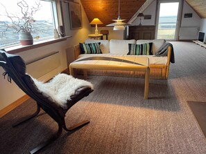 Cheminée, chaîne hi-fi