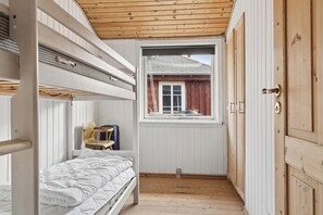 3 室のベッドルーム、WiFi (無料)