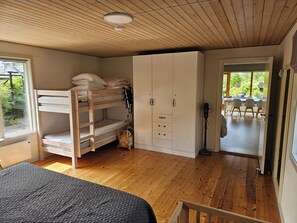 4 chambres, accès au Wi-Fi (inclus)