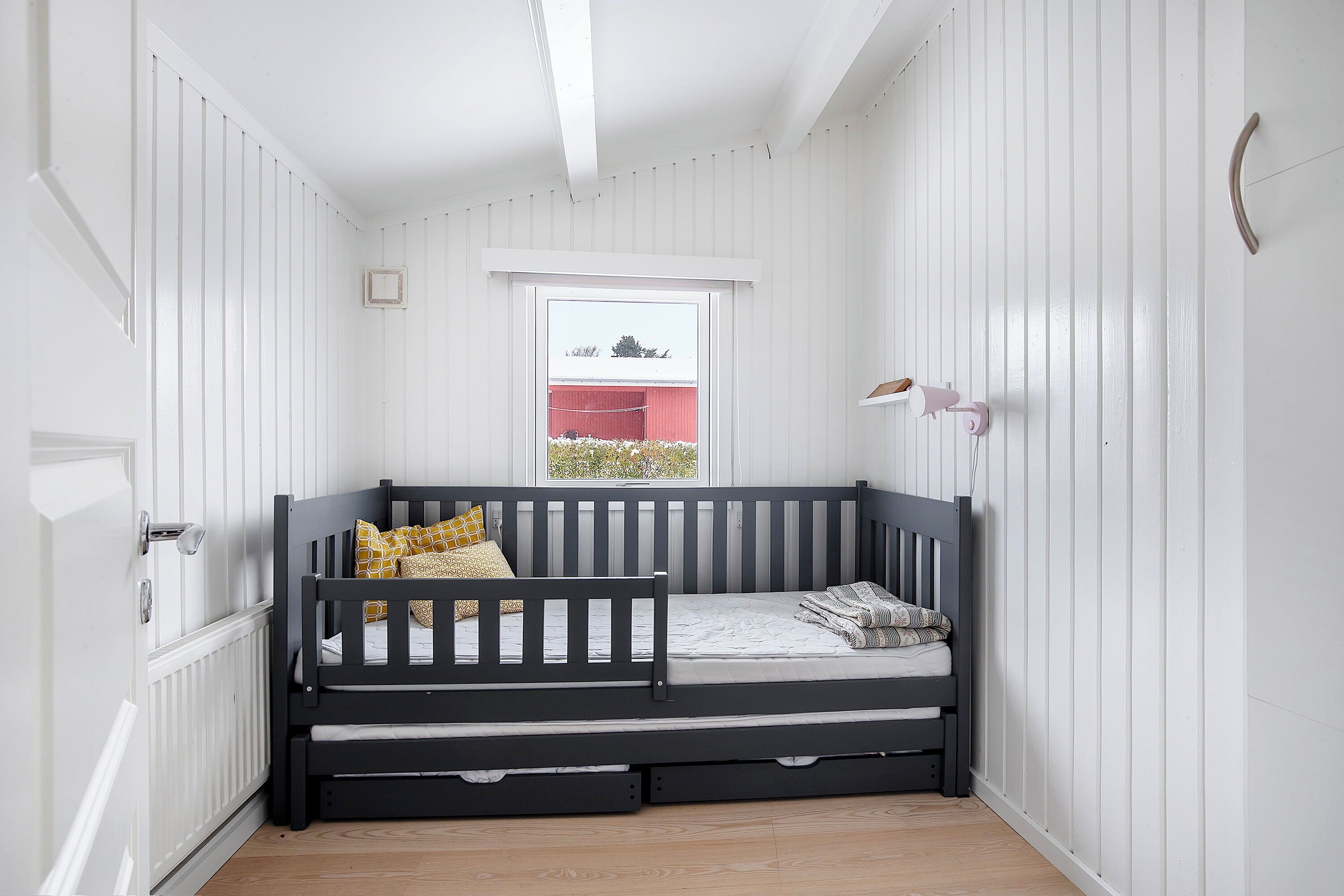 3 bedrooms, iron/ironing board, free WiFi, wheelchair access