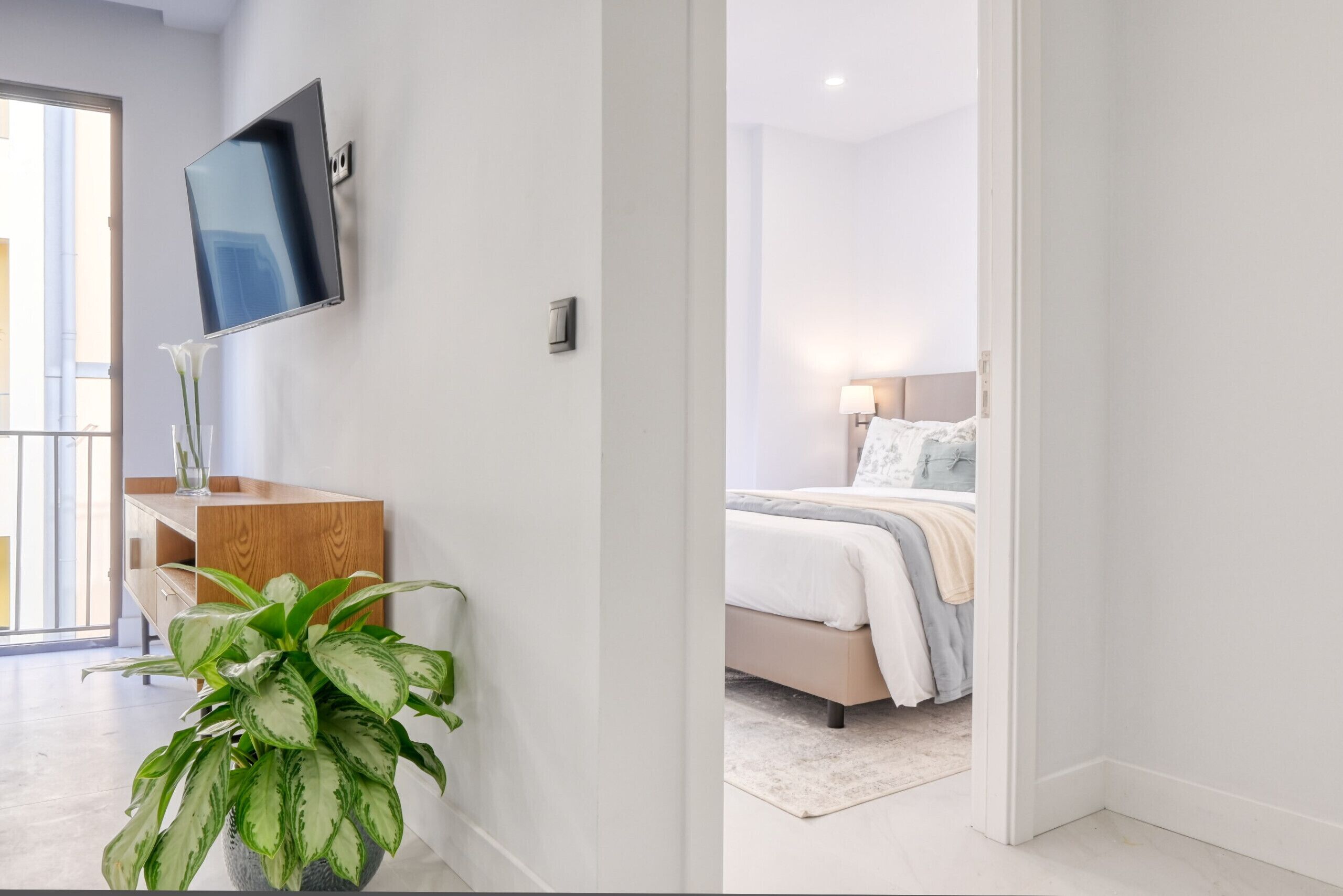 1 habitación, tabla de planchar con plancha, wifi gratis y ropa de cama 