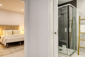 2 soverom, strykejern/-brett, wi-fi (inkludert) og sengetøy