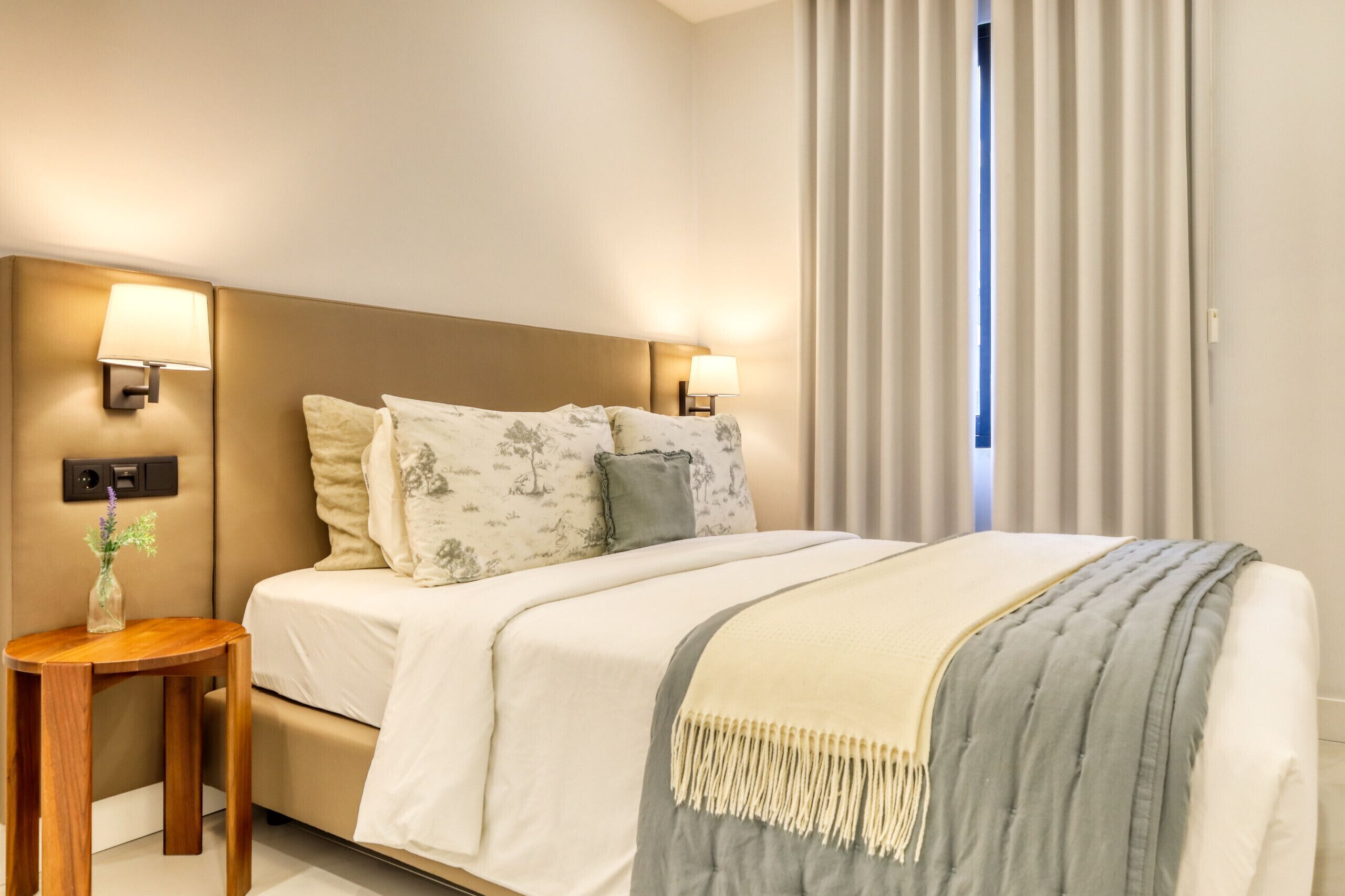 2 chambres, fer et planche à repasser, Wi-Fi gratuit, draps fournis