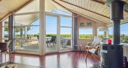 Beach house with sea view of the Great Belt