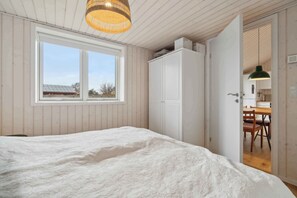 3 slaapkamers, een strijkplank/strijkijzer, gratis wifi