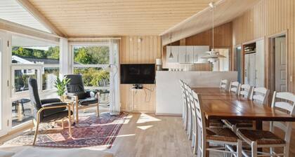 Excellent cottage with sauna and spa 10 persons