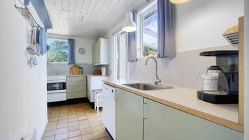 Réfrigérateur, four, plaque de cuisson, lave-vaisselle