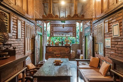 TwoSpaces Living at Bunga Desa Jimbaran