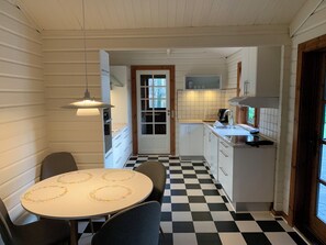 Kühlschrank, Ofen, Herdplatte, Geschirrspüler