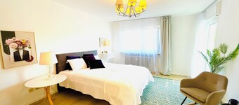 Ruhige Helle Wohnung mit 130 qm im 1.og