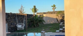 Dammuso Elisir Rosa - Private Jacuzzi and Garden