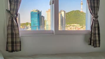 2 habitaciones, escritorio, wifi gratis y ropa de cama