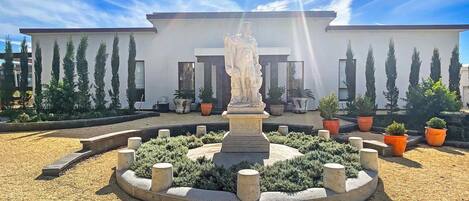 Enceinte de lâhĂ©bergement