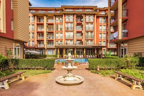 Property entrance - TODORKA Sunny View Central (Sunny Beach)