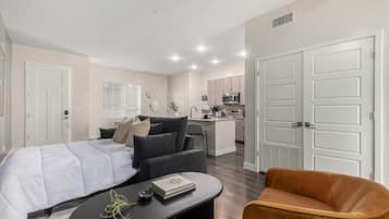 1 Schlafzimmer, Bügeleisen/Bügelbrett, Reisekinderbett, WLAN