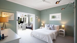 2 Schlafzimmer, Schreibtisch, Bügeleisen/Bügelbrett, kostenloses WLAN