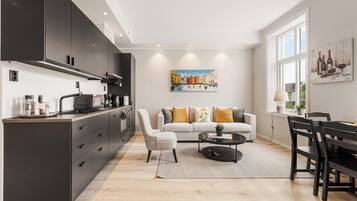 Täysikokoinen jääkaappi, mikroaaltouuni, uuni, liesi