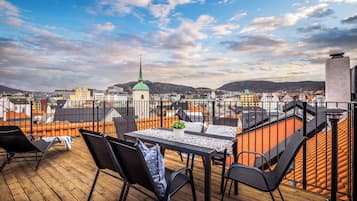 Panoramic Apartment, 3 Bed (4th Floor) | Terrace/patio