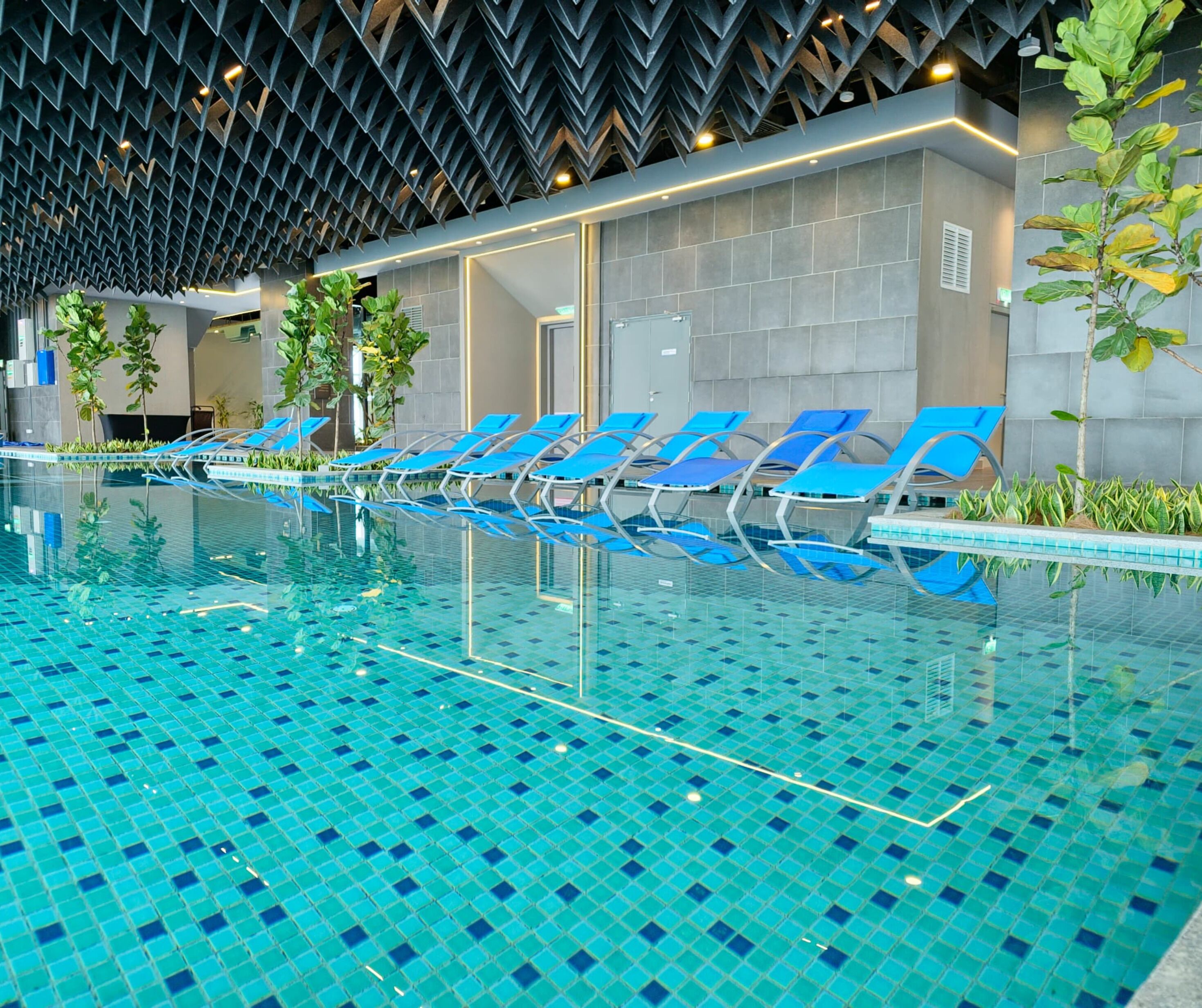 3 indoor pools