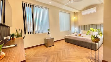 Desk, blackout curtains, iron/ironing board, free WiFi