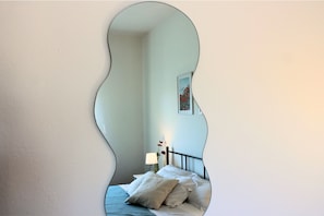 3 chambres, fer et planche à repasser, lit parapluie, Wi-Fi gratuit